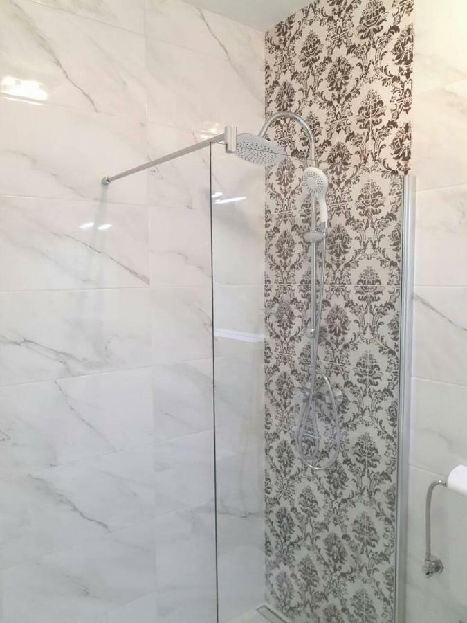 Studio Apartment ノヴィ・ヴィノドロスキー エクステリア 写真